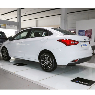 Η μέγιστη ταχύτητα 152 χλμ/ώρα Chery Areze e 401 χλμ. Ο τέλειος συνδυασμός ισχύος και αποτελεσματικότητας
